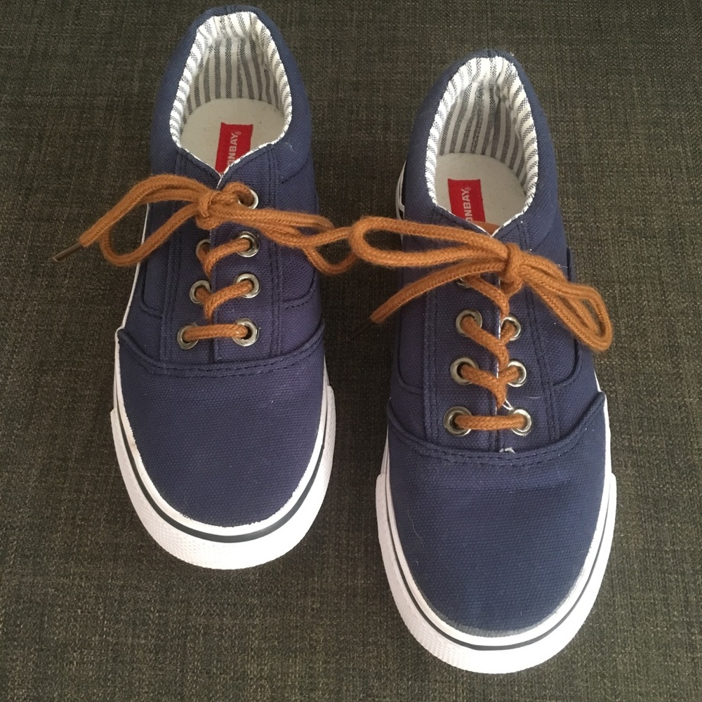 Like new. Boys union bay shoes. Size 2.